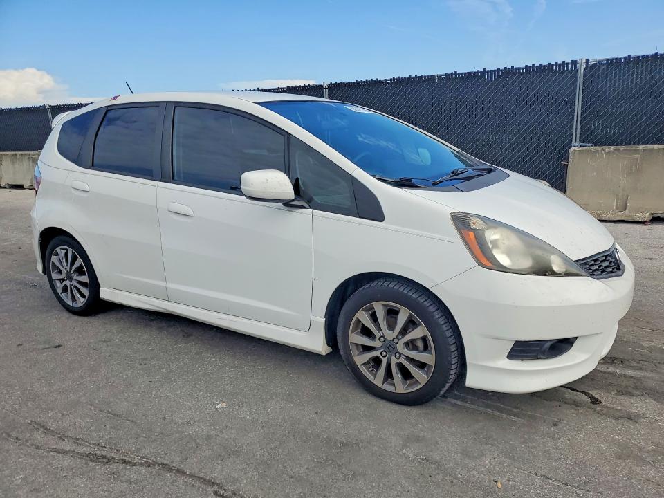 2013 Honda Fit VIN JHMGE8H60DC015897 COPART salvage auction — REAR END, FL - CERT OF TITLE SLVG REBUILDABLE, sold $1,500 on 2026-07-30 (photo 4)