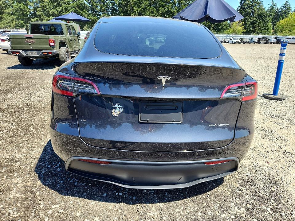 2024 Tesla Model y VIN 7SAYGDEE5RF053823 COPART salvage auction — FRONT END, Salvage Title, sold $11,100 on 2026-07-21 (photo 6)