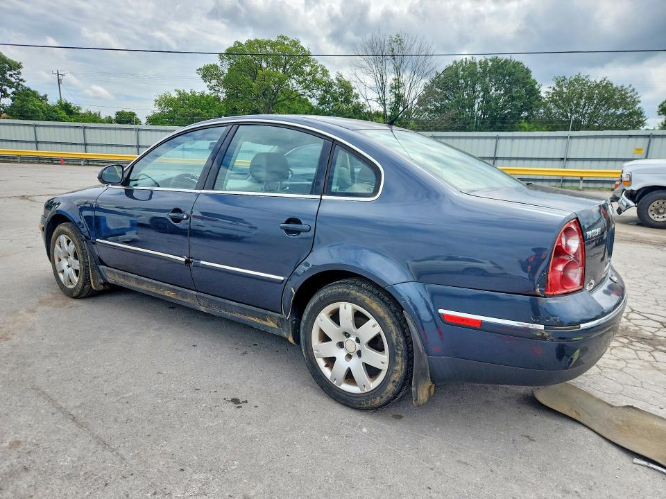 2005 Volkswagen Passat VIN WVWAD63B85E067433 COPART salvage auction — REAR END, TN - SALVAGE CERTIFICATE, sold $200 on 2026-08-19 (photo 2)