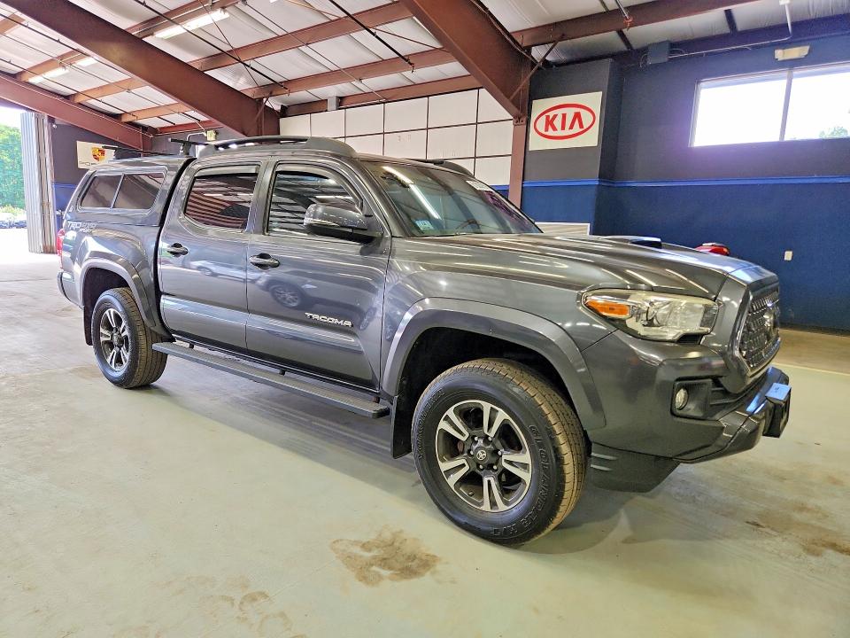 2019 Toyota Tacoma VIN 3TMCZ5AN3KM195943 COPART salvage auction — MINOR DENT/SCRATCHES, Ct - Clean Title, sold $17,200 on 2026-07-30 (photo 4)
