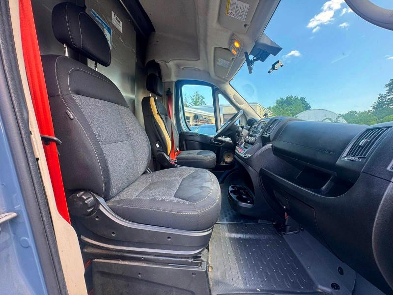 2020 Ram Promaster 3500 VIN 3C6URVJG3LE106736 COPART salvage auction — NORMAL WEAR, De - Certificate Of Title (P), sold $9,800 on 2026-07-27 (photo 5)