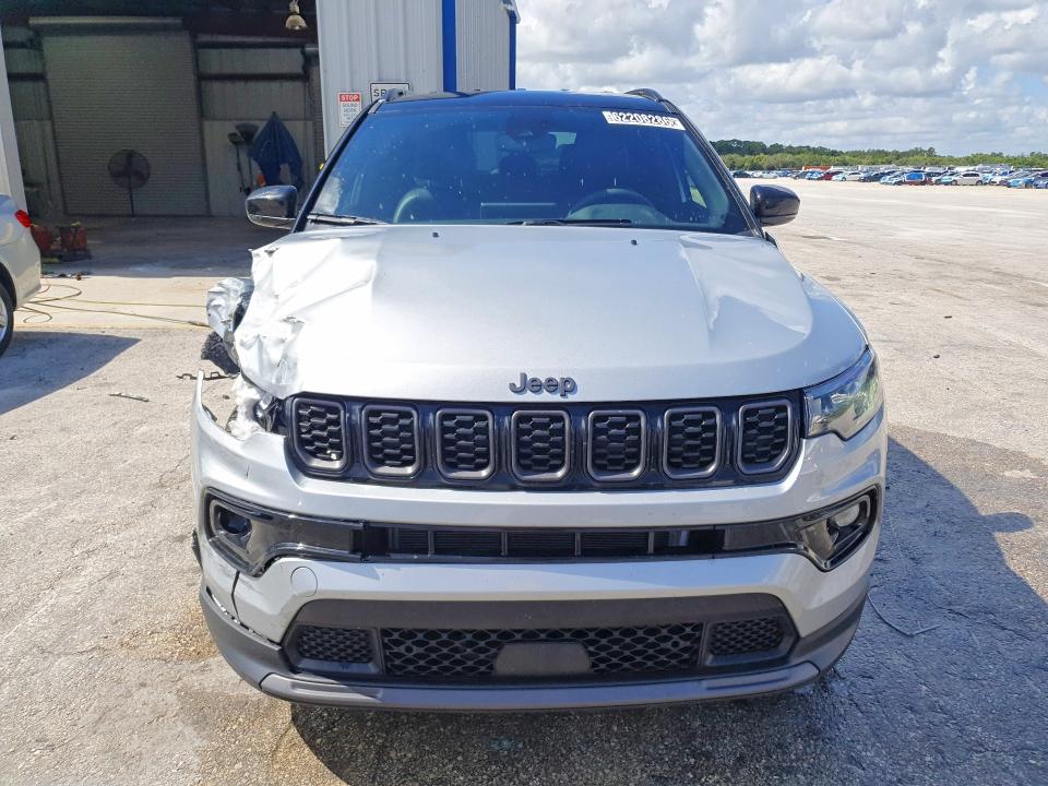2026 Jeep Compass VIN 3C4NJDCN4TT188174 COPART salvage auction — FRONT END, Fl - Certificate Of Title (P), sold $12,000 on 2026-07-27 (photo 5)