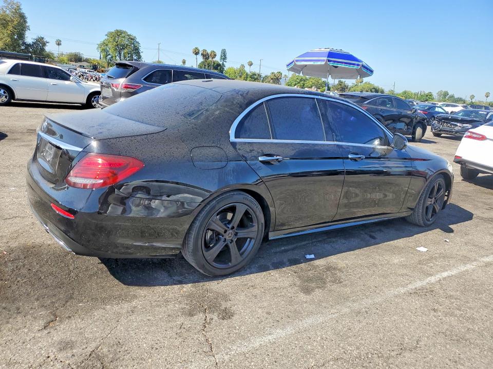 2020 Mercedes-benz E-klasse VIN WDDZF8DB0LA754701 COPART salvage auction — VANDALISM, Ca - Certificate Of Title, sold $7,900 on 2026-08-07 (photo 3)