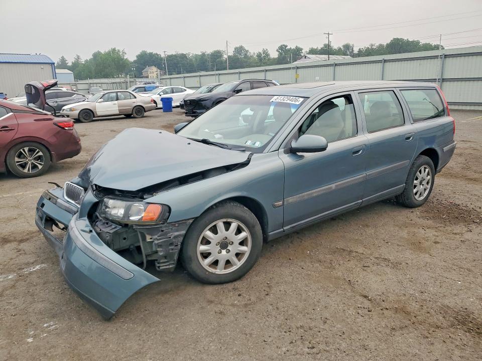 2002 Volvo V70 VIN YV1SW61R921261464 COPART salvage auction — FRONT END, PA - CERTIFICATE OF SALVAGE, sold $375 on 2026-08-14 (photo 1)