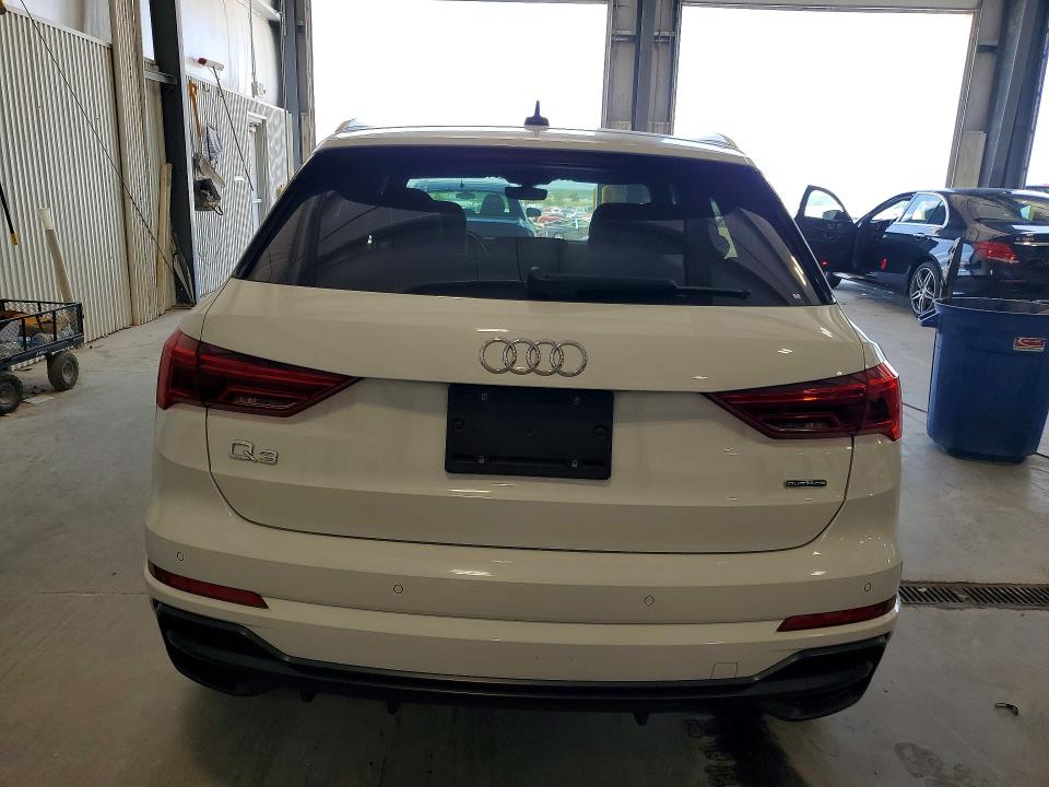 2021 Audi Q3 VIN WA1DECF31M1040636 COPART salvage auction — MINOR DENT/SCRATCHES, NE - CERTIFICATE OF TITLE, sold $13,300 on 2026-07-28 (photo 6)