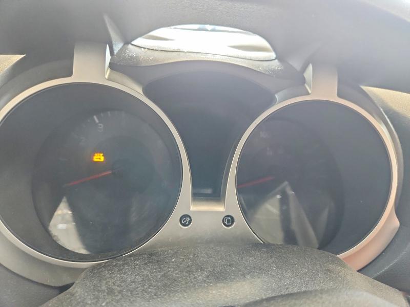 2015 Nissan Juke VIN JN8AF5MV2FT565061 COPART salvage auction — SIDE, Ab - Bos - Nonrepairable, sold $700 on 2026-07-16 (photo 9)