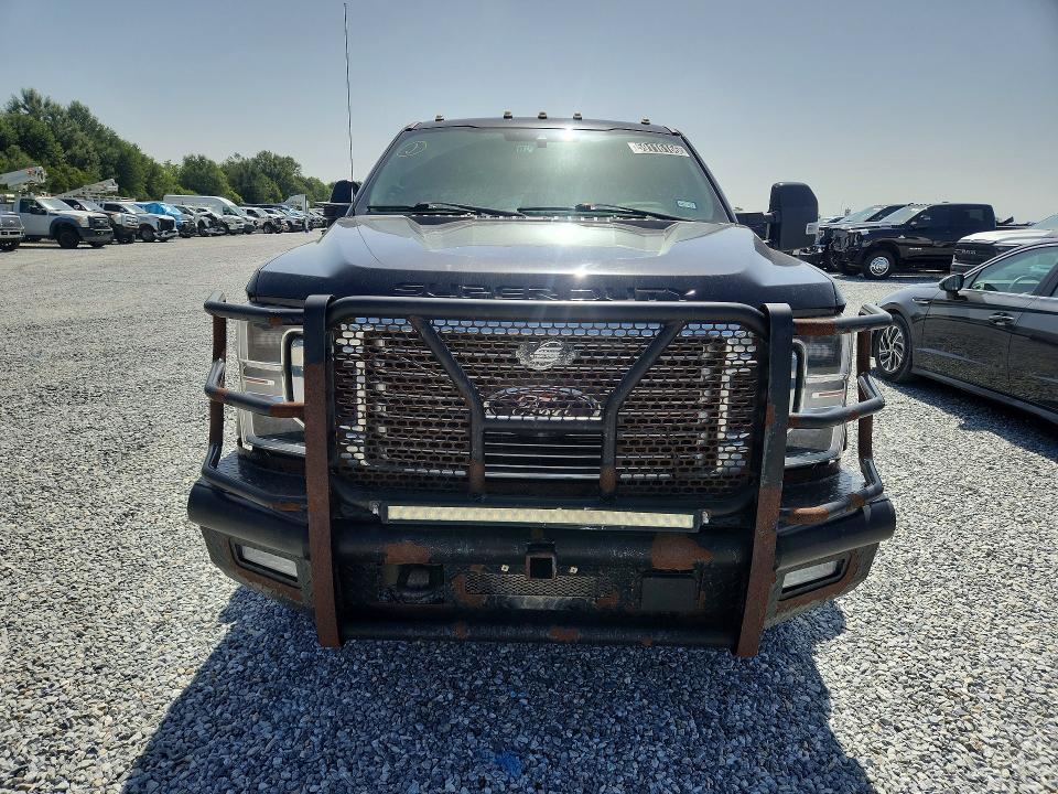 2020 Ford F-350 VIN 1FT8W3DT9LEE95118 COPART salvage auction — MINOR DENT/SCRATCHES, TX - CERTIFICATE OF TITLE, sold $8,500 on 2026-07-28 (photo 5)