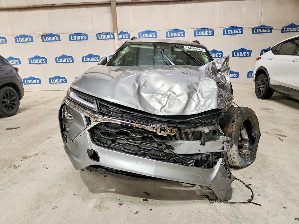 2026 Chevrolet Trax VIN KL77LHEP2TC043667 COPART salvage auction — FRONT END, Fl - Certificate Of Destruction, sold $825 on 2026-07-27 (photo 5)