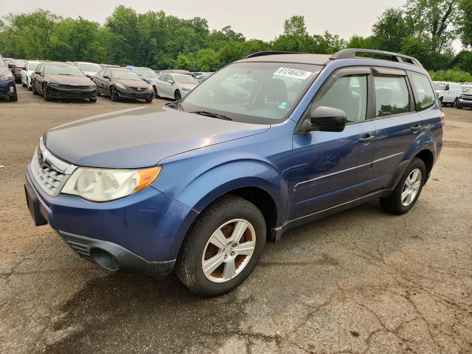2011 Subaru Forester VIN JF2SHABC2BH780409 COPART salvage auction — MINOR DENT/SCRATCHES, Ct - Certificate Of Title, sold $950 on 2026-07-28 (photo 1)