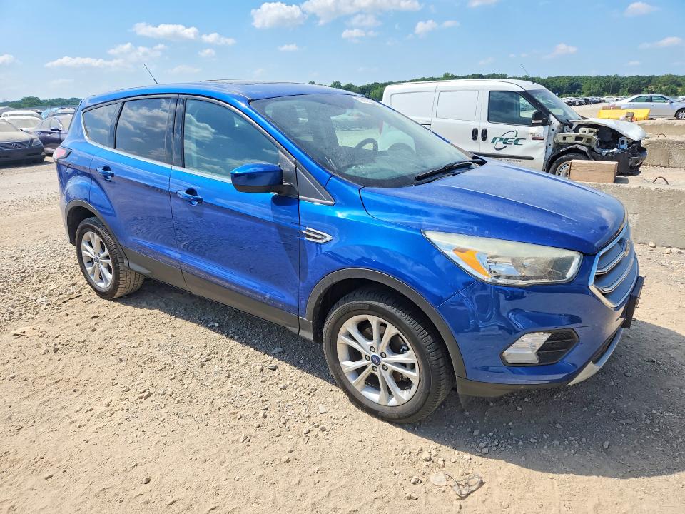 2017 Ford Escape VIN 1FMCU0GD7HUC78775 COPART salvage auction — MINOR DENT/SCRATCHES, MO - DEALER ONLY CLEAN TITLE, sold $425 on 2026-07-26 (photo 4)