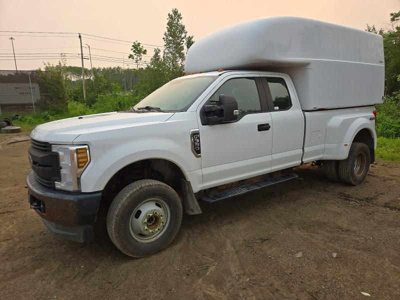 2018 Ford F-350 super duty VIN 1FT8X3D6XJEC30745 — COPART salvage auction photo