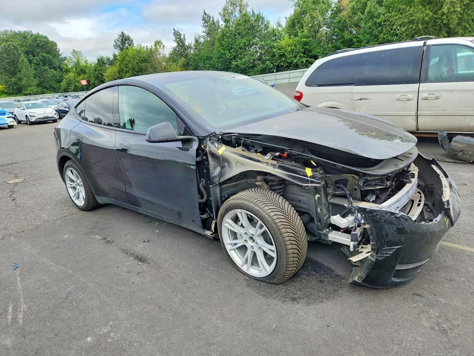 2021 Tesla Model y VIN 5YJYGDEE8MF272636 COPART salvage auction — FRONT END, Or - Salvage Title Certificate, sold $125 on 2026-07-29 (photo 4)