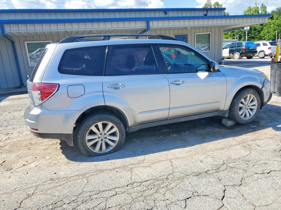 2012 Subaru Forester VIN JF2SHADC7CH412595 COPART salvage auction — FRONT END, Wv - Salvage Certificate, sold $175 on 2026-07-30 (photo 3)