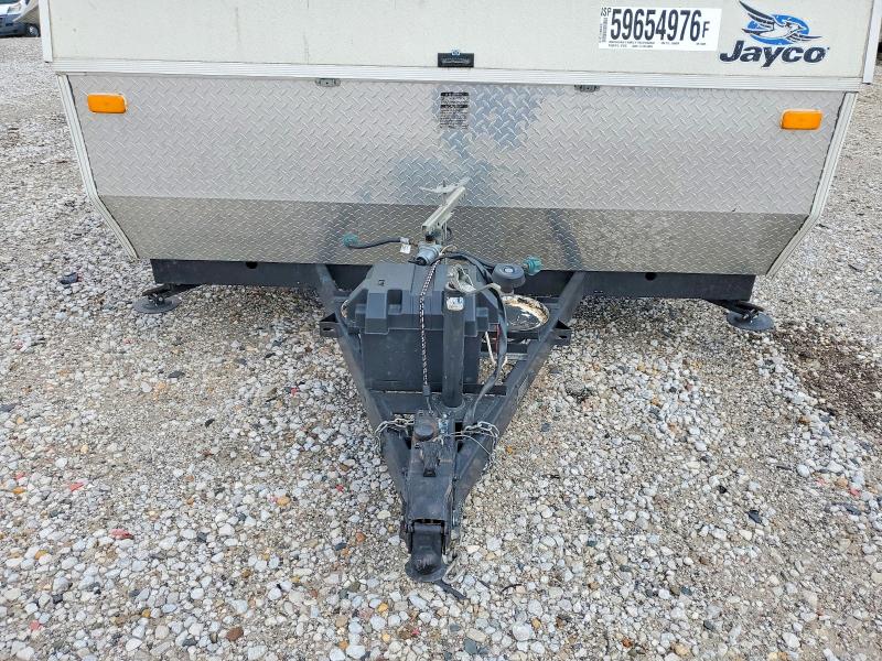 2008 Jayco jay Trailers VIN 1UJAJ01G581BD0695 COPART salvage auction — MINOR DENT/SCRATCHES, IA - CERTIFICATE OF TITLE, sold $550 on 2026-09-08 (photo 7)