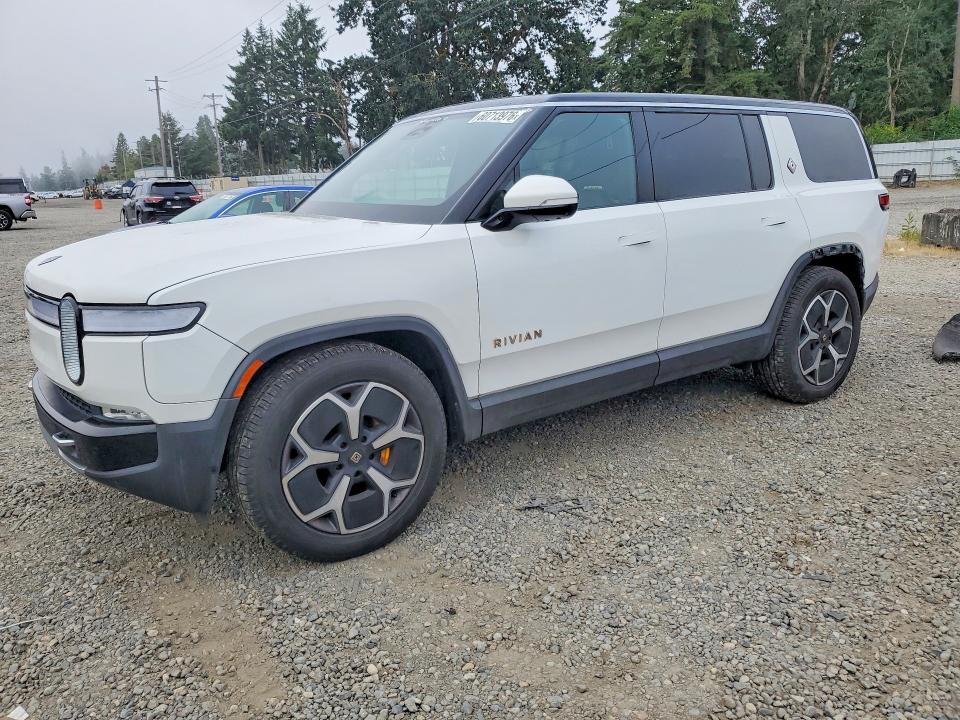 2023 Rivian R1s VIN 7PDSGABA4PN014196 — COPART salvage auction photo