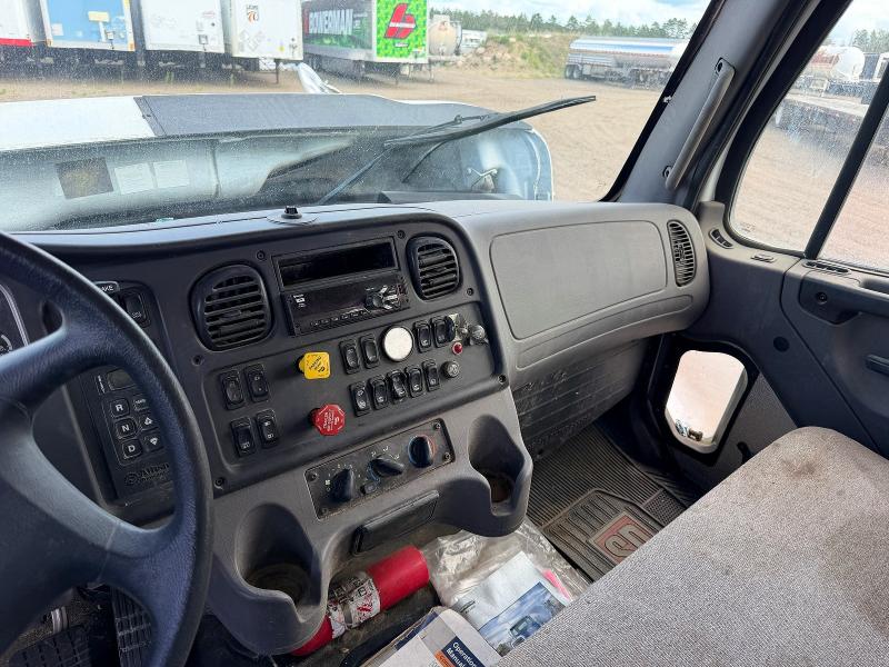 2020 Freightliner All other VIN 1FVHG5FE3LHLU1742 COPART salvage auction — FRONT END, ST, sold $10,300 on 2026-08-26 (photo 9)