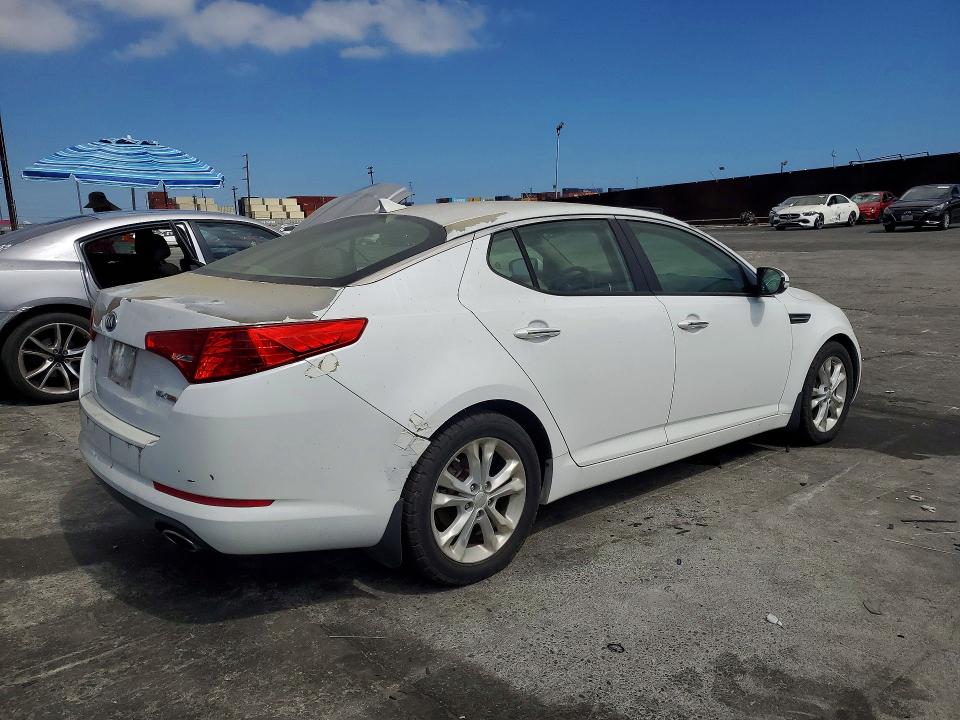 2013 Kia Optima VIN 5XXGN4A71DG104522 COPART salvage auction — NORMAL WEAR, Ca - Dis/Dlr/Exp Only Clean Title, sold $600 on 2026-07-10 (photo 3)