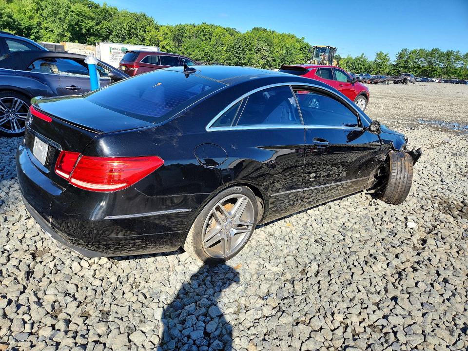 2014 Mercedes-benz VIN WDDKJ5KB7EF250363 COPART salvage auction — FRONT END, VA - CERT OF TITLE-SALVAGE REBUILT, sold $600 on 2026-08-03 (photo 3)