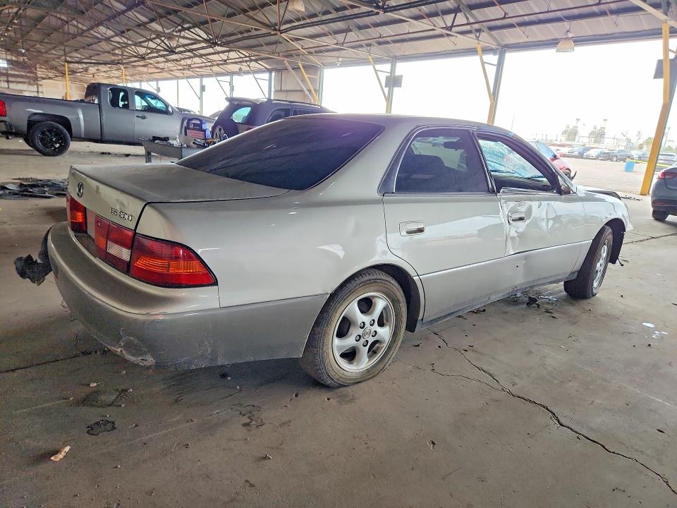 1998 Lexus Es 300 VIN JT8BF28G6W0100129 COPART salvage auction — FRONT END, AZ - CERTIFICATE OF TITLE, sold $475 on 2026-07-29 (photo 3)