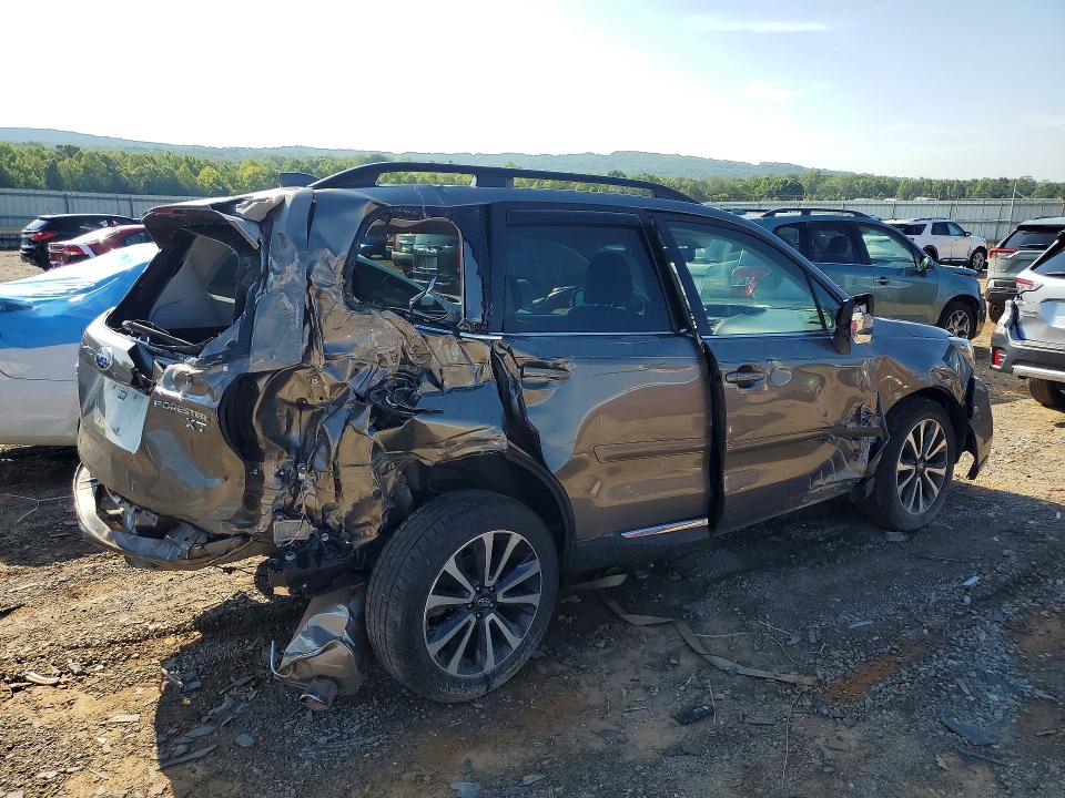 2018 Subaru VIN JF2SJGWC1JH613698 COPART salvage auction — ALL OVER, VA - CERT OF TITLE - SALVAGE, sold $1,850 on 2026-07-17 (photo 3)