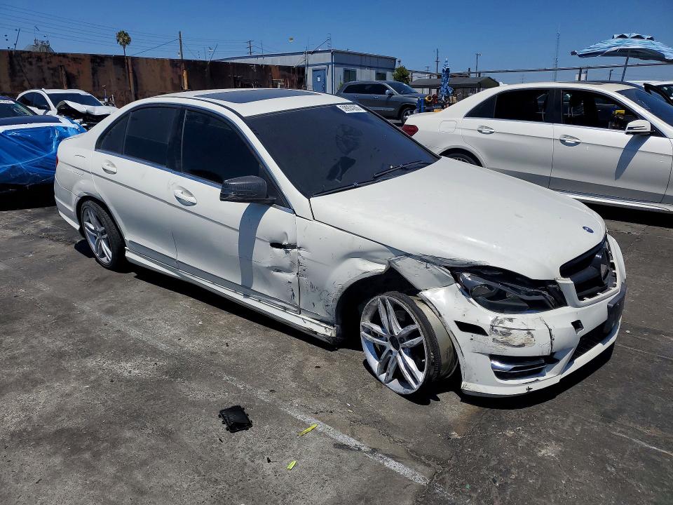 2012 Mercedes-benz C-klasse VIN WDDGF8BB0CF920180 COPART salvage auction — FRONT END, Ca - Dis/Dlr/Exp Only Clean Title, sold $975 on 2026-07-25 (photo 4)
