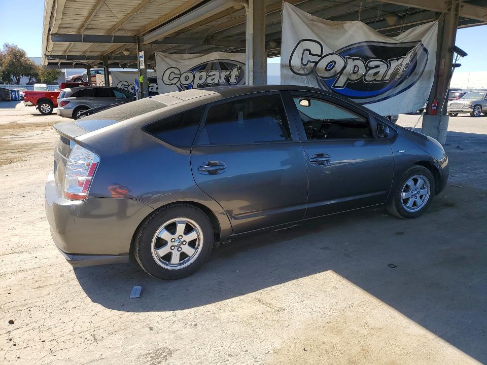 2007 Toyota Prius VIN JTDKB20U073225772 COPART salvage auction — VANDALISM, CA - SALVAGE CERTIFICATE, sold $15 on 2026-07-21 (photo 3)
