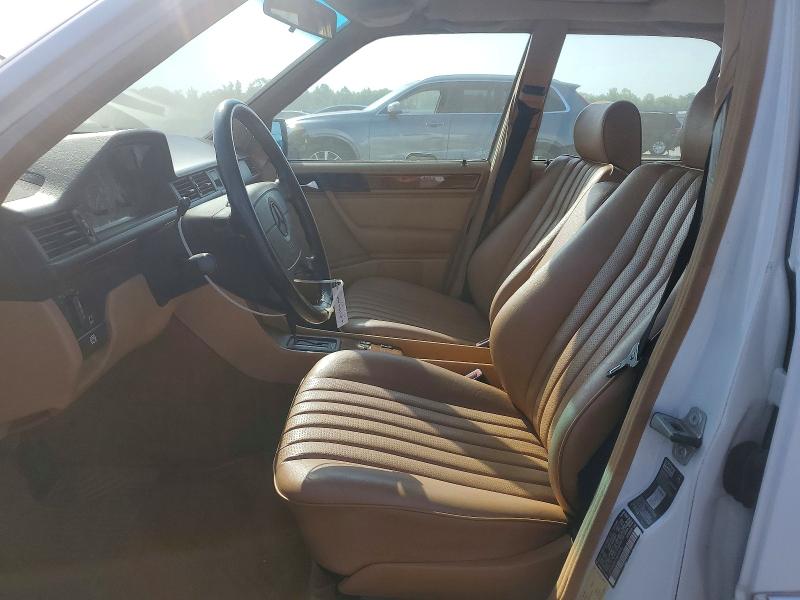 1992 Mercedes-benz 300 VIN WDBEB28D2NB759410 COPART salvage auction — NORMAL WEAR, VA - CERTIFICATE OF TITLE, sold $4,400 on 2026-07-08 (photo 7)