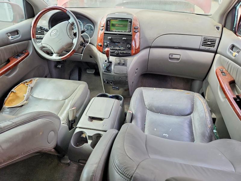 2005 Toyota Sienna VIN 5TDZA22C95S371198 COPART salvage auction — MINOR DENT/SCRATCHES, Ca - Dis/Dlr/Exp Only Clean Title (P), sold $775 on 2026-07-20 (photo 8)