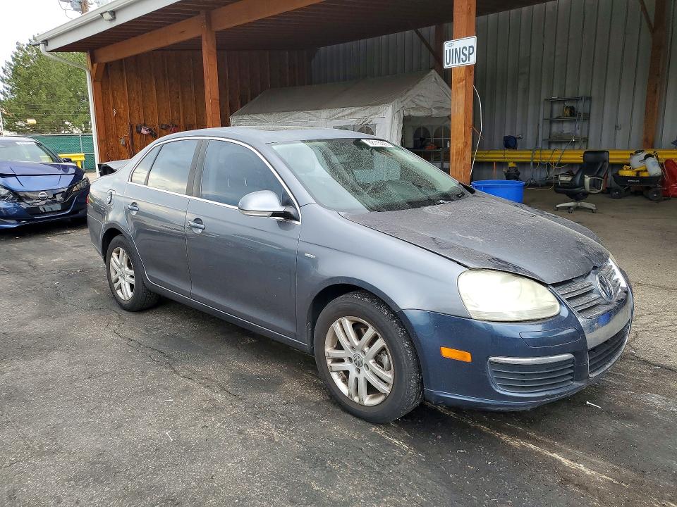 2007 Volkswagen Jetta VIN 3VWEF71K27M076630 COPART salvage auction — REAR END, Co - Public - Salvage Title, sold $275 on 2026-08-04 (photo 4)