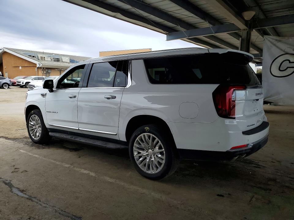 2025 Gmc Yukon xl VIN 1GKS2JRL4SR344875 COPART salvage auction — MINOR DENT/SCRATCHES, CA - CERTIFICATE OF TITLE, sold $30,500 on 2026-07-27 (photo 2)