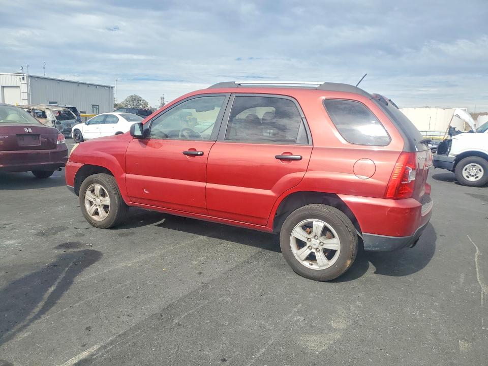 2009 Kia Sportage VIN KNDJF724X97558048 COPART salvage auction — MINOR DENT/SCRATCHES, Ca - Dis/Dlr/Exp Only Clean Title, sold $275 on 2026-07-29 (photo 2)