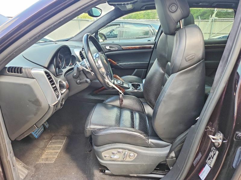 2012 Porsche Cayenne VIN WP1AC2A22CLA83942 COPART salvage auction — MINOR DENT/SCRATCHES, Ir - Non-Repairable, sold $2,800 on 2026-08-11 (photo 7)