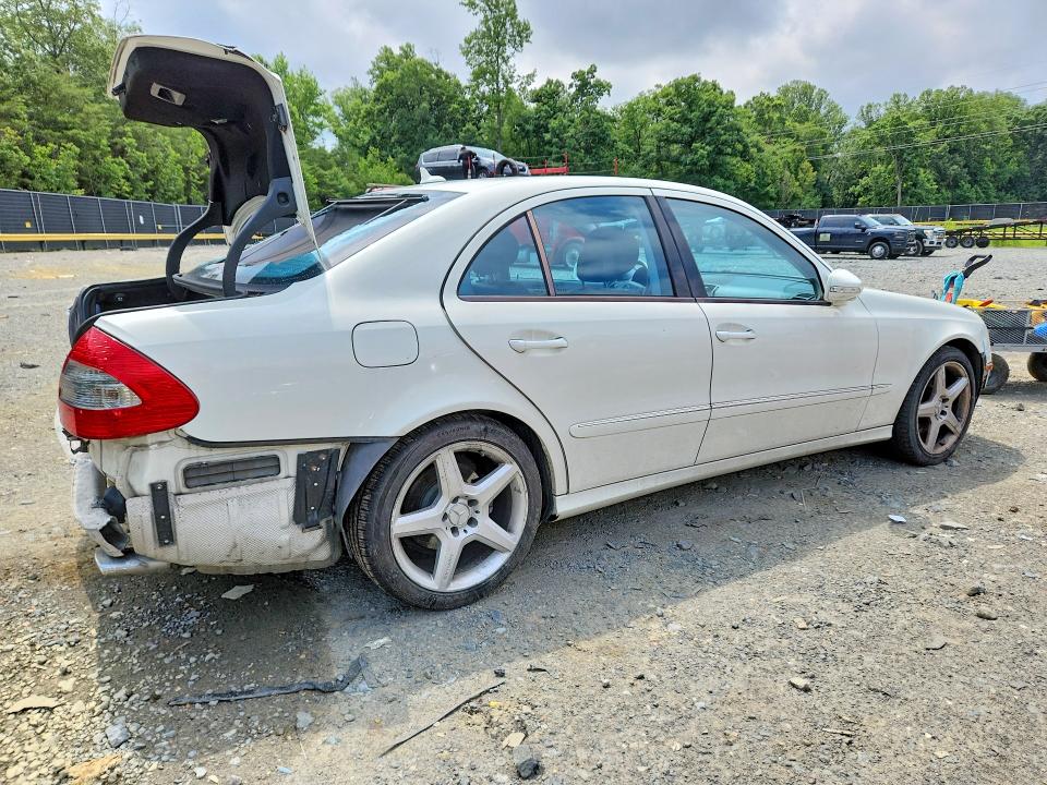 2009 Mercedes-benz E-klasse VIN WDBUF87X29B385854 COPART salvage auction — REAR END, Md - Cert Of Salvage > 75% Damage, sold $200 on 2026-07-14 (photo 3)
