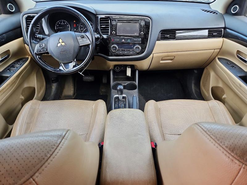 2016 Mitsubishi Outlander VIN JA4AD3A34GZ010727 COPART salvage auction — NORMAL WEAR, AL - CERTIFICATE OF TITLE, sold $2,400 on 2026-07-10 (photo 8)