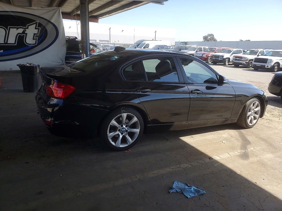 2015 BMW 3er VIN WBA3C1C50FK119811 COPART salvage auction — FRONT END, CA - SALVAGE CERTIFICATE, sold $800 on 2026-07-28 (photo 3)
