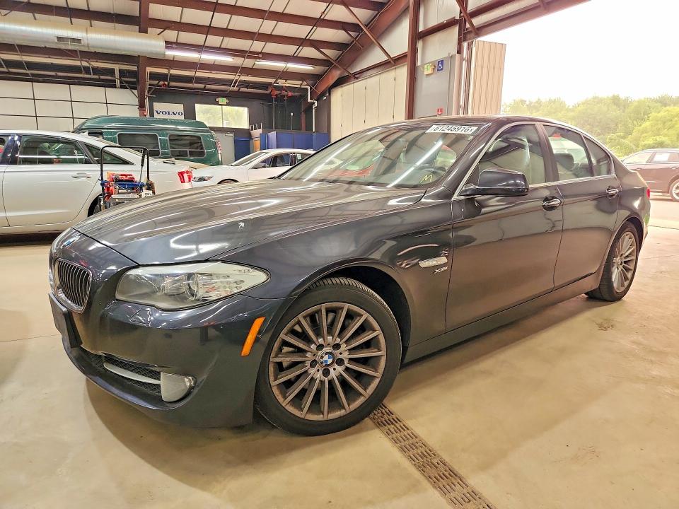 2013 BMW 5 series VIN WBAFU7C51DDU75294 COPART salvage auction — MINOR DENT/SCRATCHES, CT - CERTIFICATE OF TITLE, sold $725 on 2026-07-28 (photo 1)