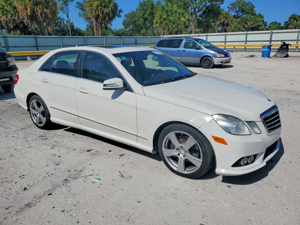 2010 Mercedes-benz E-klasse VIN WDDHF5GB0AA074123 COPART salvage auction — SIDE, Fl - Cert Of Title Slvg Rebuildable, sold $2,100 on 2026-08-05 (photo 4)