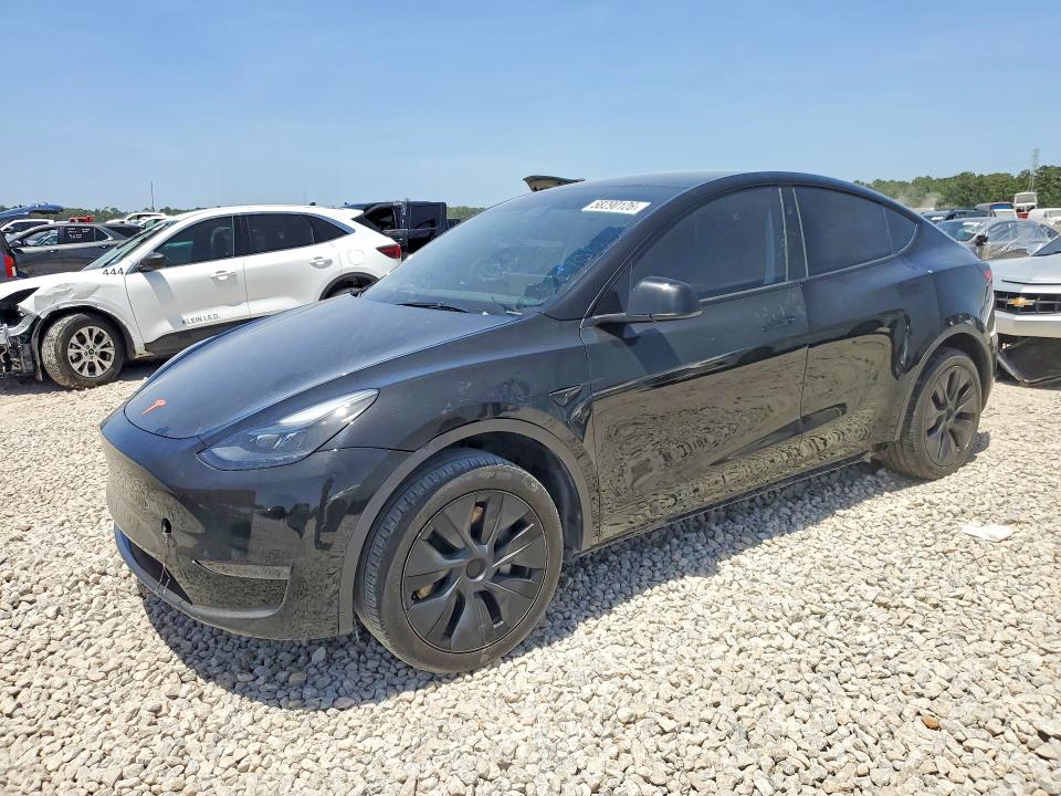 2024 Tesla Model y VIN 7SAYGDED3RA305878 COPART salvage auction — SIDE, Tx - Salvage Vehicle Title, sold $2,900 on 2026-07-24 (photo 1)