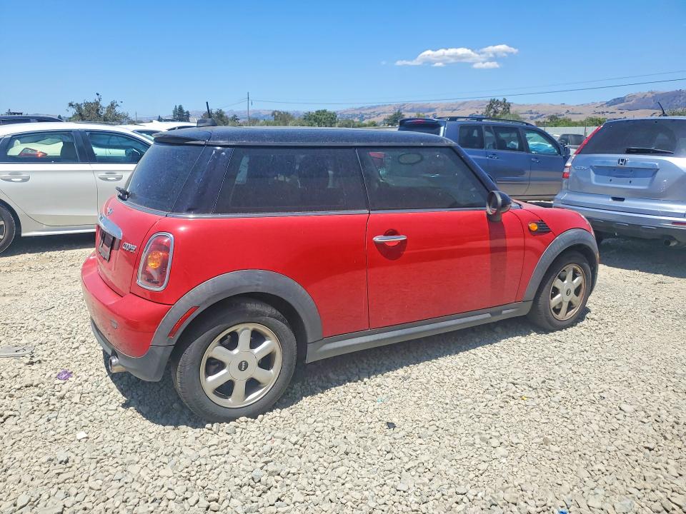 2008 Mini Cooper VIN WMWMF33588TT59953 COPART salvage auction — MINOR DENT/SCRATCHES, CA - DIS/DLR/EXP ONLY CLEAN TITLE, sold $525 on 2026-07-30 (photo 3)