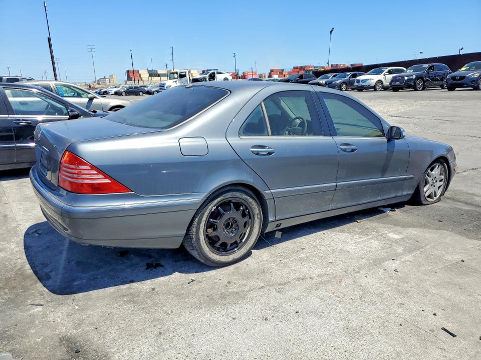 2006 Mercedes-benz S class VIN WDBNF67JX6A475503 COPART salvage auction — MECHANICAL, Ca - Dis/Dlr/Exp Only Clean Title, sold $250 on 2026-07-31 (photo 3)