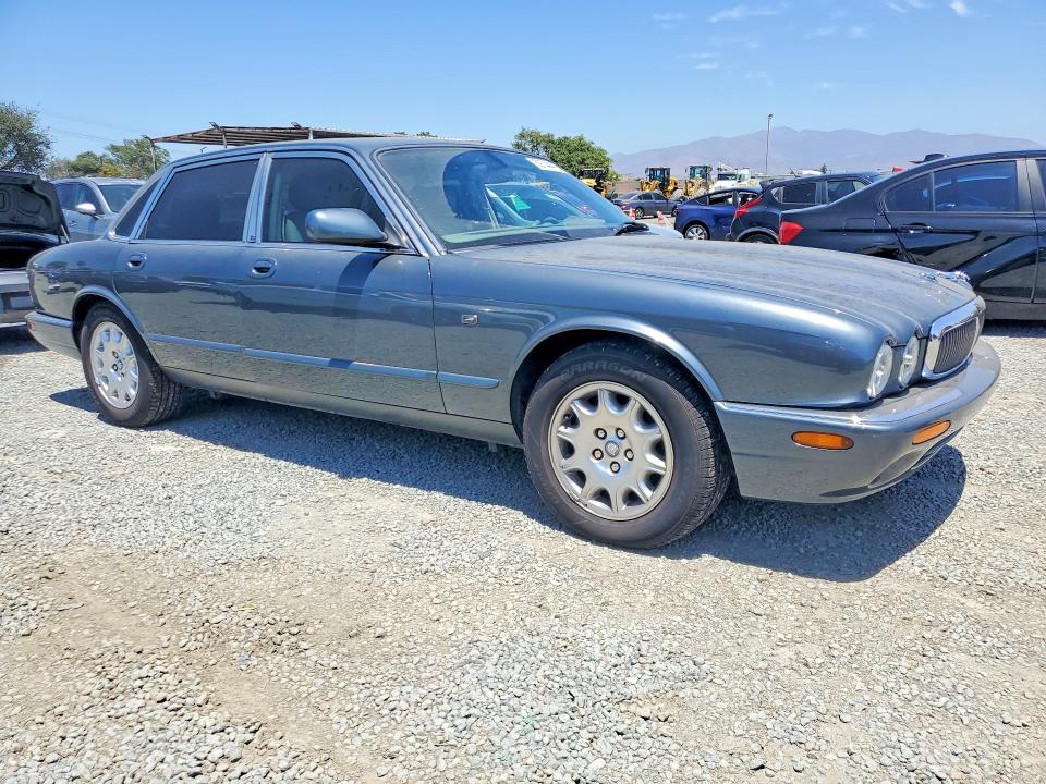 2000 Jaguar Xj series VIN SAJDA14C7YLF16671 COPART salvage auction — MINOR DENT/SCRATCHES, Ca - App For Dup Salvage Or Ac, sold $500 on 2026-07-31 (photo 4)