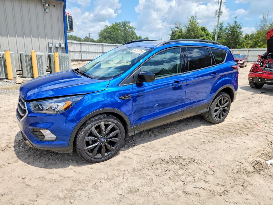 2017 Ford Escape VIN 1FMCU0GD6HUF11304 COPART salvage auction — MINOR DENT/SCRATCHES, Fl - Certificate Of Title, sold $1,050 on 2026-07-31 (photo 1)