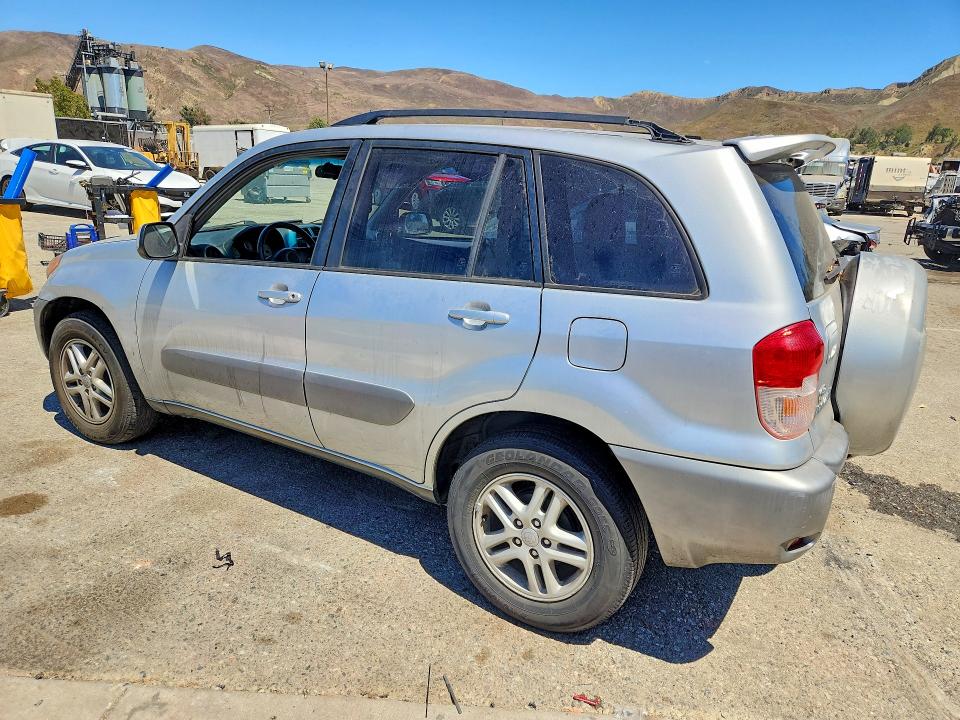 2001 Toyota Rav 4 VIN JTEGH20V210007270 COPART salvage auction — MINOR DENT/SCRATCHES, Ca - Dis/Dlr/Exp Only Clean Title, sold $325 on 2026-07-28 (photo 2)