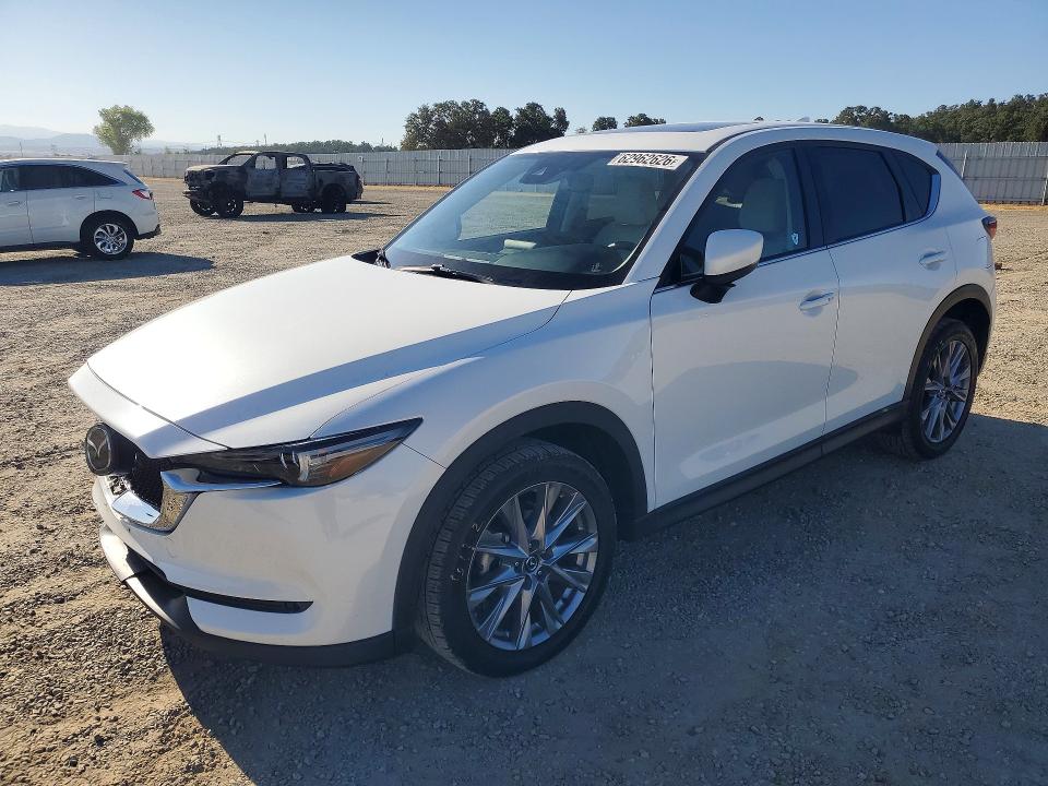 2020 Mazda Cx-5 VIN JM3KFBDM6L0864854 — COPART salvage auction photo