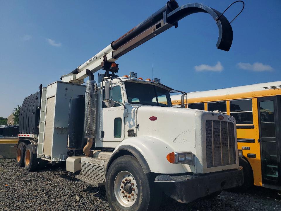 2012 Peterbilt All other VIN 1NPSL70X7CD144253 COPART salvage auction — MINOR DENT/SCRATCHES, CT, sold $12,400 on 2026-08-27 (photo 4)