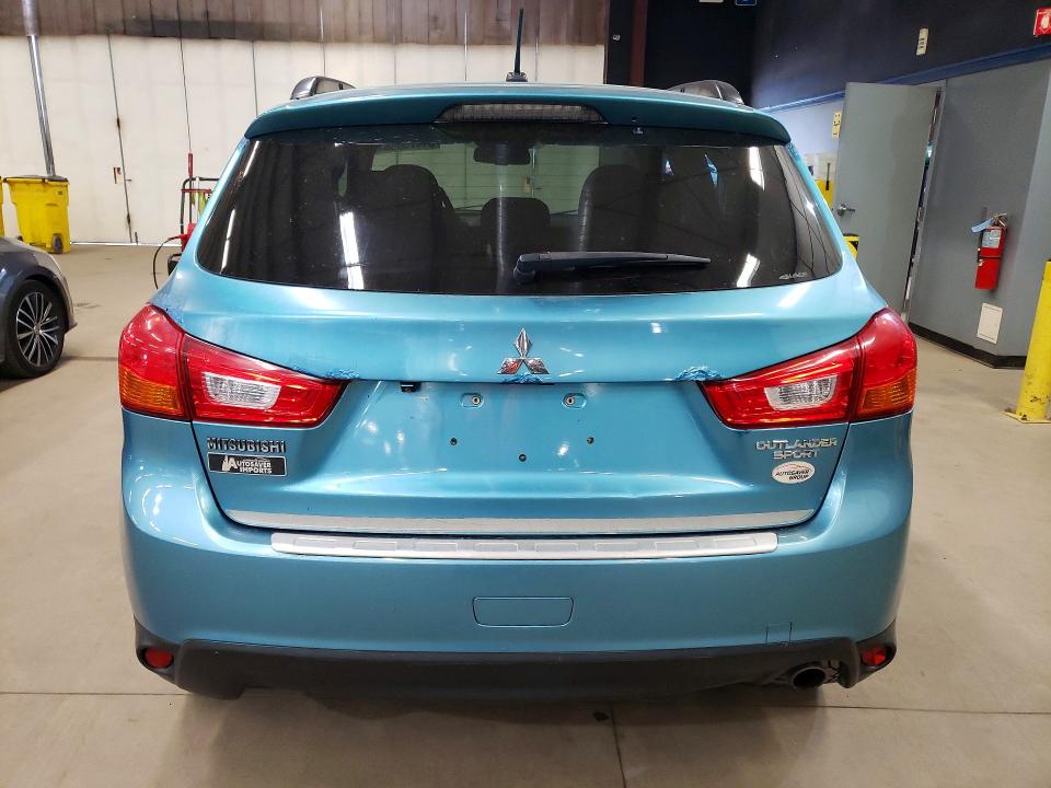 2014 Mitsubishi Outlander sport VIN 4A4AR4AU2EE019638 COPART salvage auction — MINOR DENT/SCRATCHES, NH - CERTIFICATE OF TITLE, sold $1,950 on 2026-07-22 (photo 6)