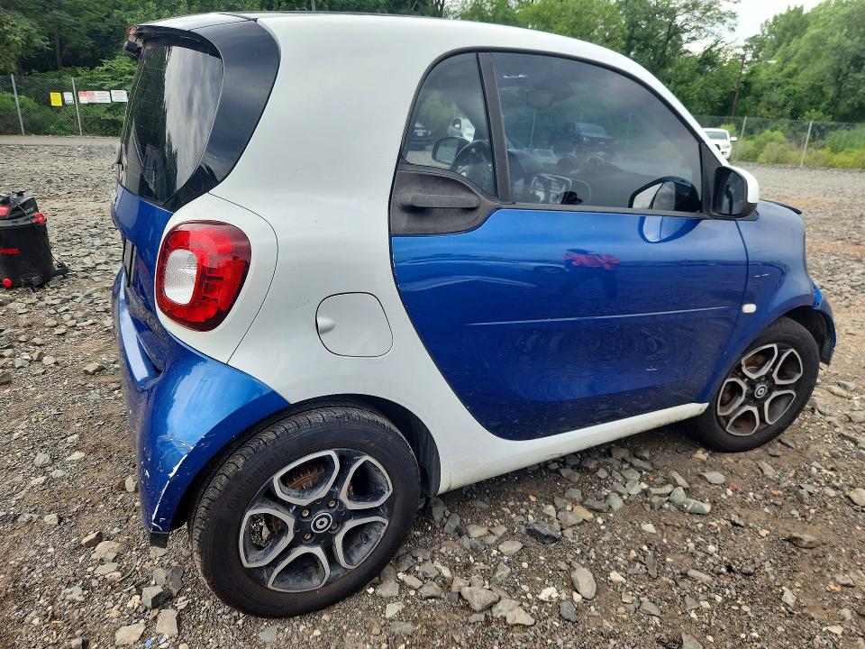2016 Smart Fortwo VIN WMEFJ5DA4GK059818 COPART salvage auction — FRONT END, Ny - Mv-907A Salvage Certificate, sold $850 on 2026-08-10 (photo 3)