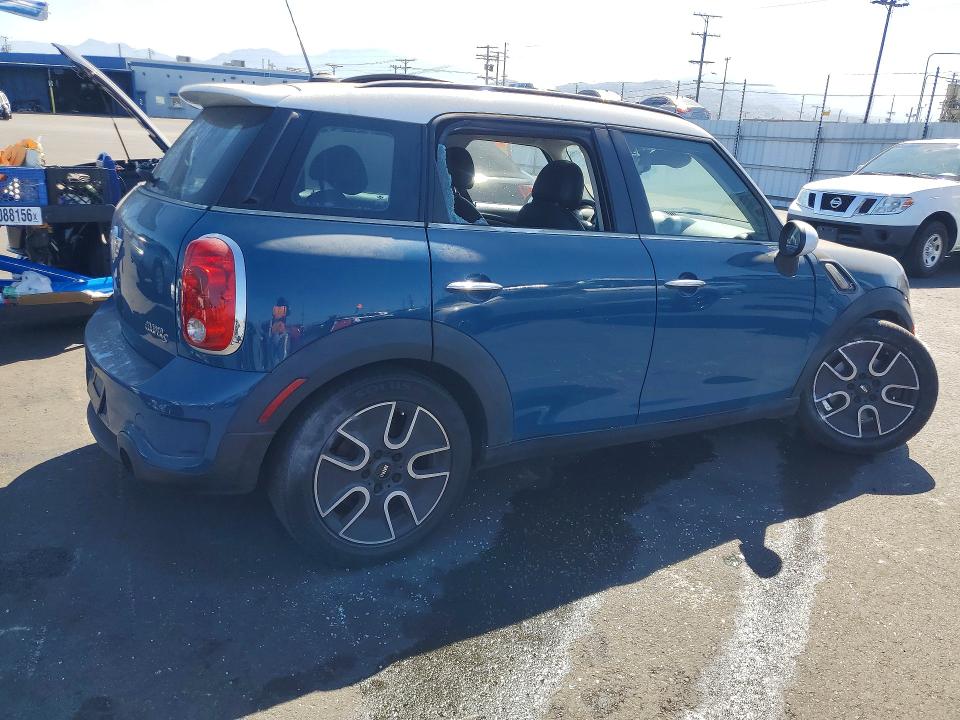 2011 Mini Cooper VIN WMWZC3C51BWH97849 COPART salvage auction — FRONT END, CA - SALVAGE CERTIFICATE, sold $300 on 2026-08-12 (photo 3)