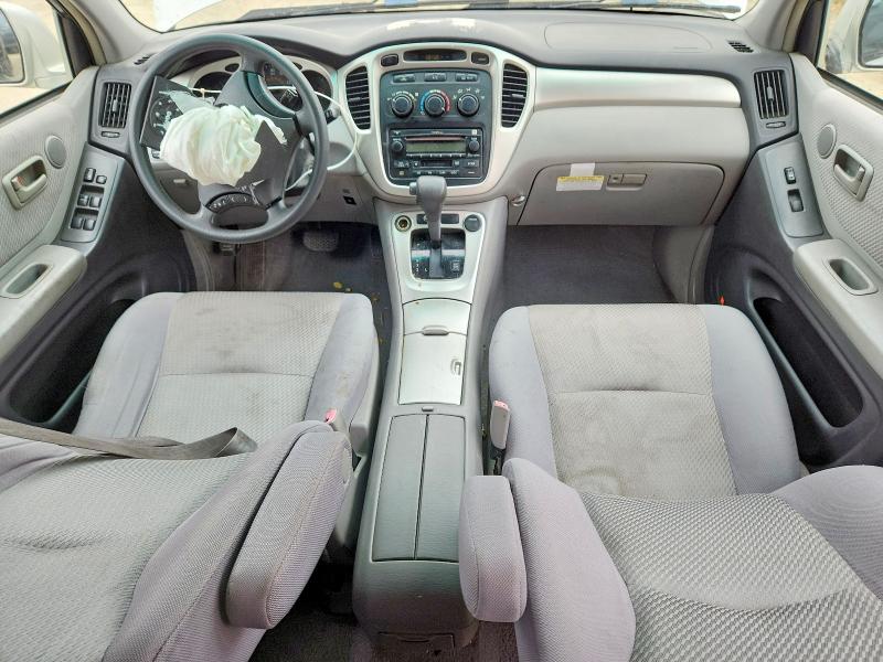 2006 Toyota Highlander VIN JTEDP21A560105136 COPART salvage auction — FRONT END, Ca - Dis/Dlr/Exp Only Clean Title, sold $750 on 2026-07-27 (photo 8)