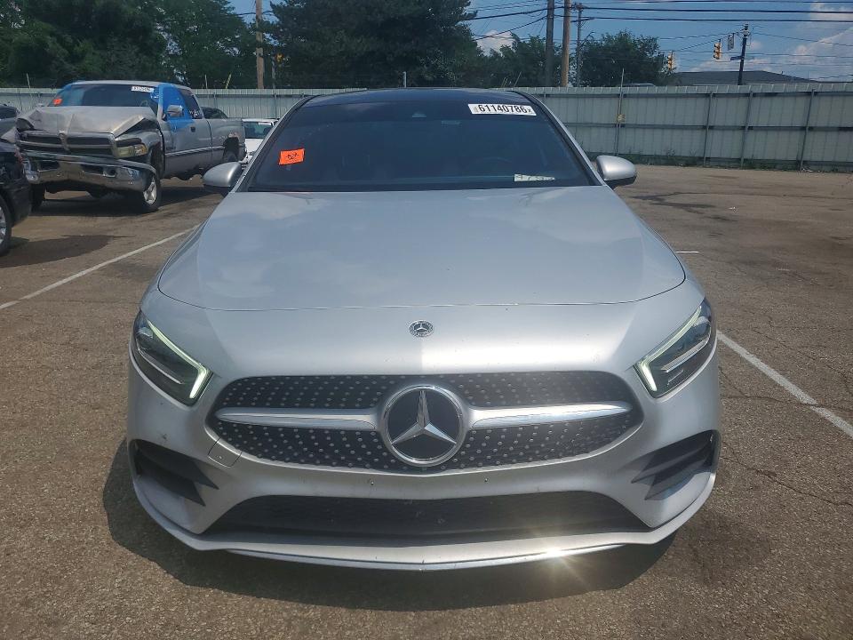 2022 Mercedes-benz A-klasse VIN W1K3G4FB9NJ369567 COPART salvage auction — NORMAL WEAR, Salvage Title, sold $9,900 on 2026-08-21 (photo 5)